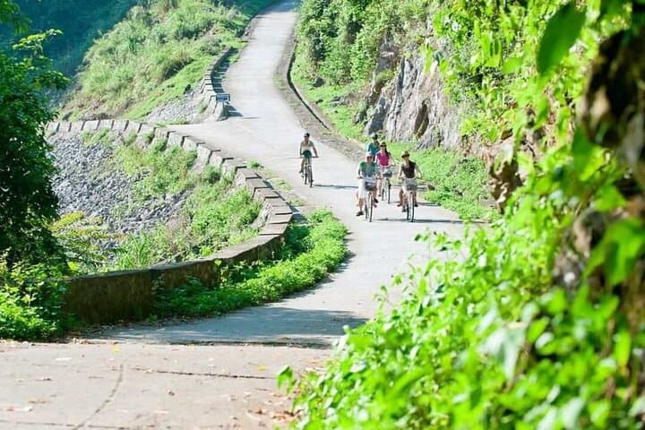 Three-Day Halong & Lan Ha Bay Cruise: Kayak, Cycle and Sleep on the Water photo 2