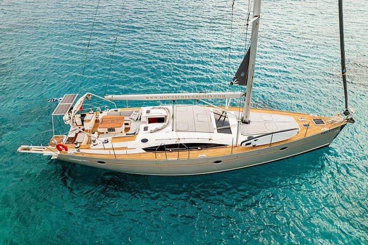 Sailing to Dia Island from Heraklion: Day Cruise with Snorkel, Paddle & Sunset Options photo 2