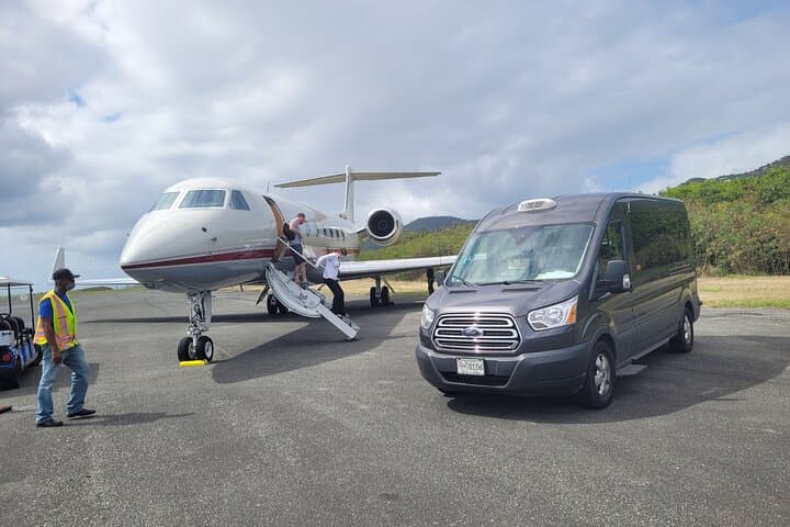 Private Airport Transfer: Cyril E. King Airport to Red Hook Bay, St. Thomas photo 5