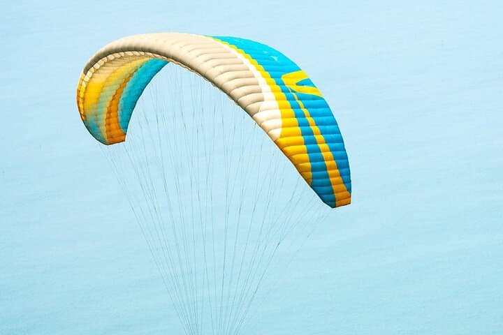 Da Nang Paragliding on Monkey Mountain: Tandem Flights Over Son Tra