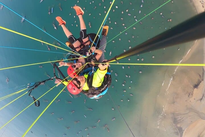 Da Nang Paragliding on Monkey Mountain: Tandem Flights Over Son Tra photo 4