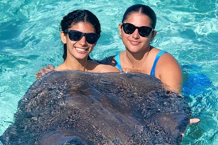 Private Stingray City Charter: Swim With Stingrays, Coral Gardens & Starfish Point