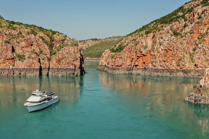 Horizontal Falls Cruise and Cygnet Bay Overnight: Kimberley Boat Tour & Pearl Farm Stay photo 5