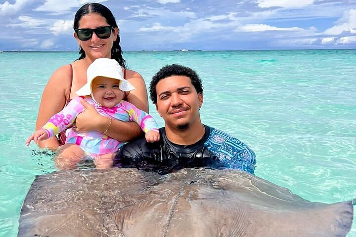 Stingray City, Coral Garden & Starfish Pointe — Grand Cayman Snorkel Tour