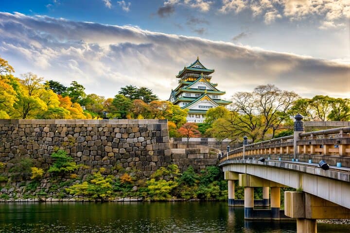 Private Osaka Tour with English-Speaking Driver — Customize Your Day