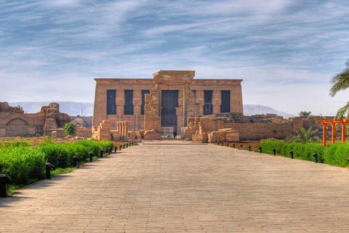 Luxor 2-Day Ancient Egypt Tour — Karnak, Valley of the Kings & Medinet Habu photo 2