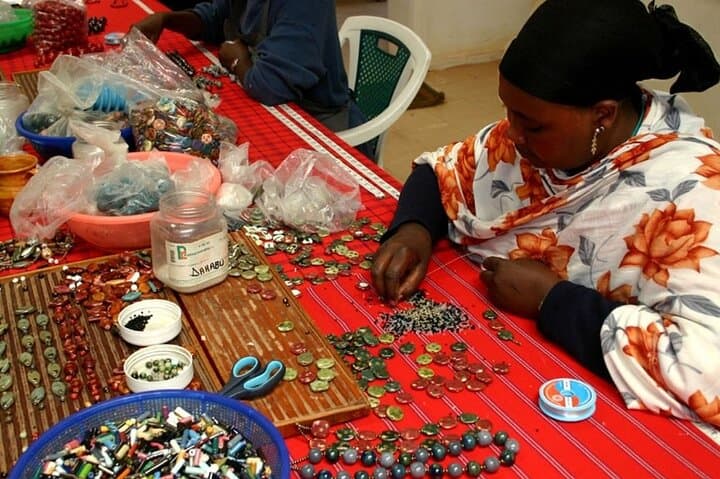 Karen Blixen Museum & Kobe Beads Tour — Nairobi Day Trip photo 5