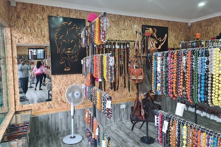 Nairobi arts-and-craft-shopping-tour-with-carnivore-lunch photo 4