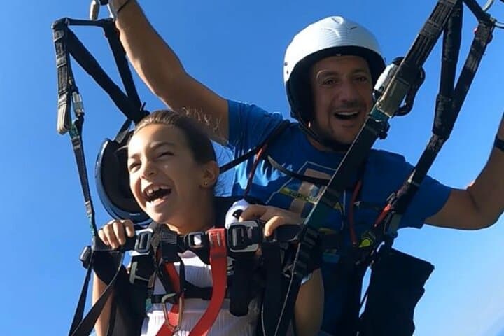 Paragliding Tandem Over Jounieh: Ghosta to Jounieh Bay Flight photo 3