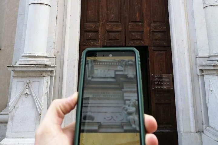 Solve the Mystery in Desenzano: Holy Grail Urban Puzzle Walk photo 5