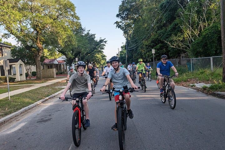 Biloxi & Ocean Springs eBike Rental — Cruise the Coast on an Electra Cruiser Go photo 6