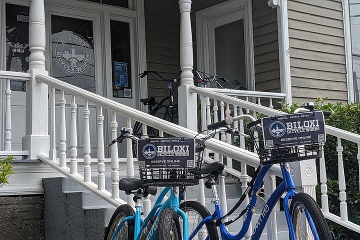Biloxi & Ocean Springs eBike Rental — Cruise the Coast on an Electra Cruiser Go photo 3