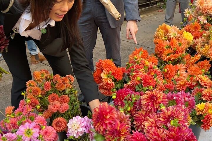 Inside NYC's Flower District: Guided Walking Tour of Manhattan's Floral Hub