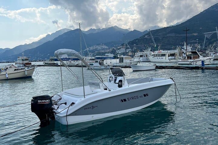 Private Positano Boat Excursion Along the Amalfi Coast