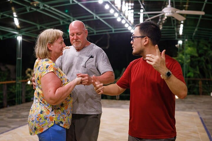 Salsa Night in Manuel Antonio — 60-Minute Dance Class to Feel the Rhythm photo 2