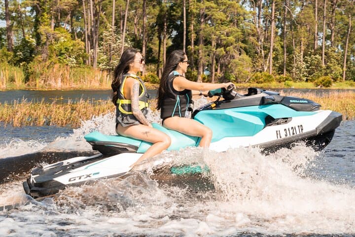 Orlando Luxe Jet Ski Rentals: High-Performance Hour on Central Florida Waters photo 5
