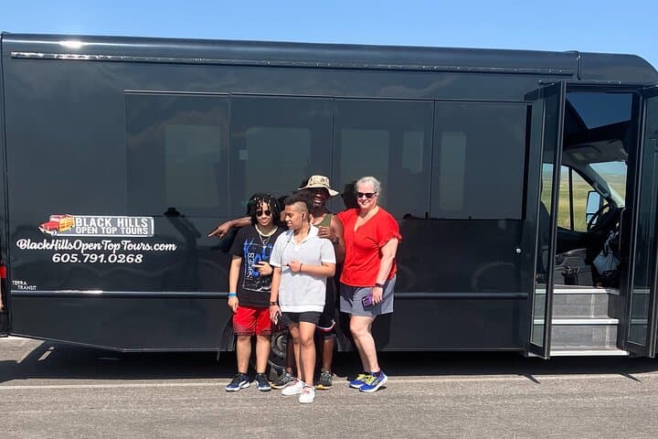Mt Rushmore, Crazy Horse & Iron Mountain Road Day Tour from Keystone photo 4