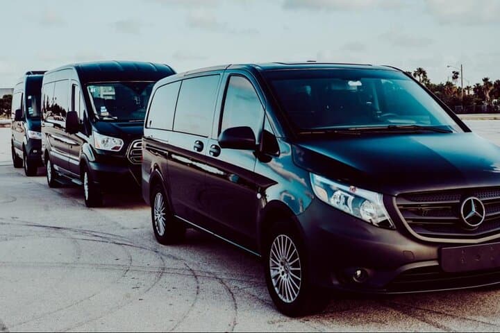 Private Miami to Orlando Transfer: Door-to-Door Shuttle and Van Service