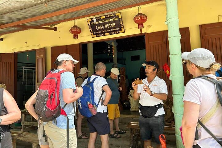 Hoi An Handicraft Village Half-Day: Pottery, Carpentry & Tra Que Farming photo 3