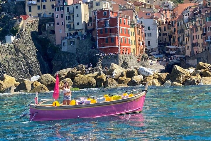 Private Sunset Boat Tour & Snorkel in Cinque Terre with Captain Jenny photo 4