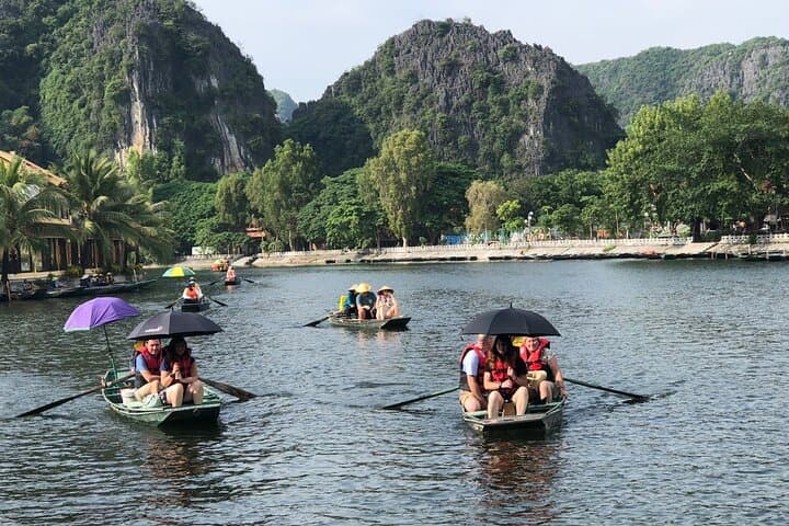 Ninh Binh Gateway: 2-Day Tam Coc & Mua Cave Overnight Tour from Hanoi photo 6