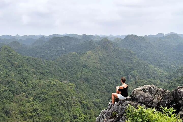 Full-Day Trek in Cat Ba National Park: Frog Lake, Viet Hai & Lan Ha Bay photo 4