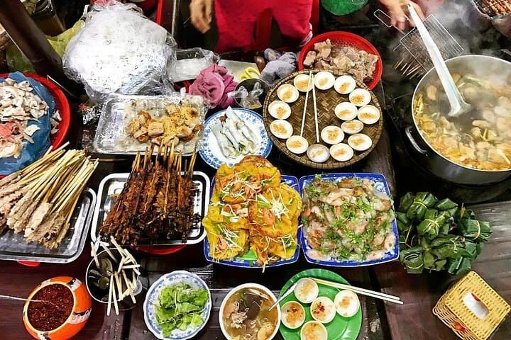 Hue Street Food Walking Tour: Best Local Eats & Markets with a Local Guide photo 4