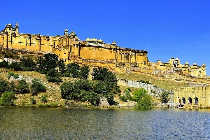 2-Day Delhi to Jaipur Private Tour: Amber Fort, City Palace & Hawa Mahal photo 3