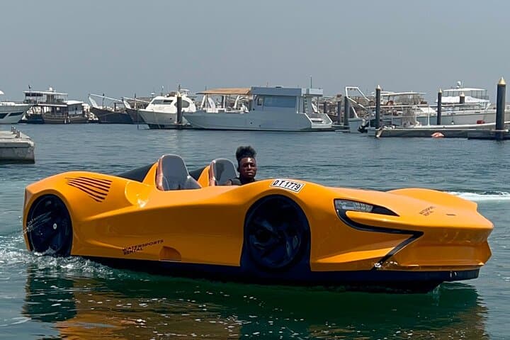 30-Minute Jet Car Experience in Dubai — High-Speed Skyline Ride photo 4