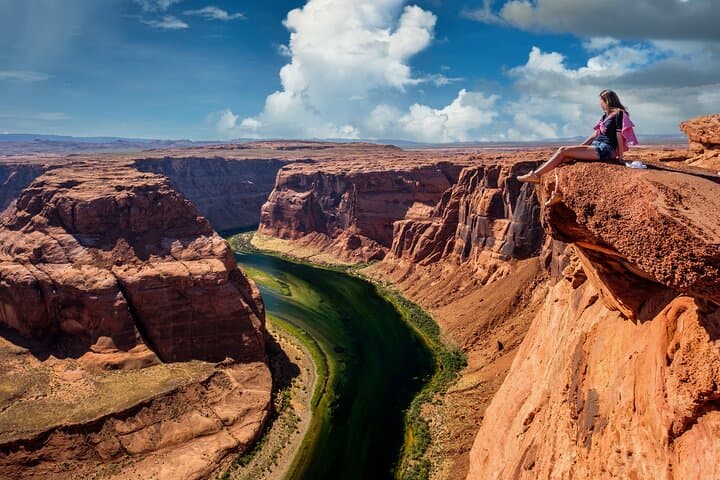 Antelope Canyon and Horseshoe Bend Day Trip from Sedona: Slot Canyons, Desert Vistas, and Navajo Lands photo 2
