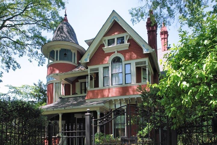 Keep Portland Weird Neighborhood Culture Tour — Offbeat Portland Neighborhood Walking Tour photo 2