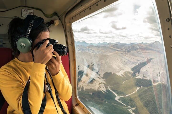 Helicopter Sightseeing Over Kananaskis Country — 20-Minute Mountain Flight