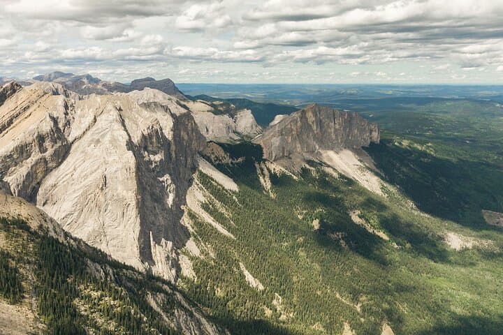 Helicopter Sightseeing Over Kananaskis Country — 20-Minute Mountain Flight photo 4