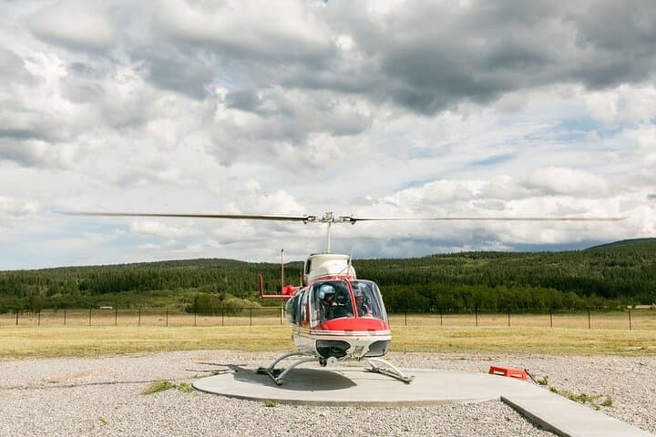 Helicopter Sightseeing Over Kananaskis Country — 20-Minute Mountain Flight photo 6