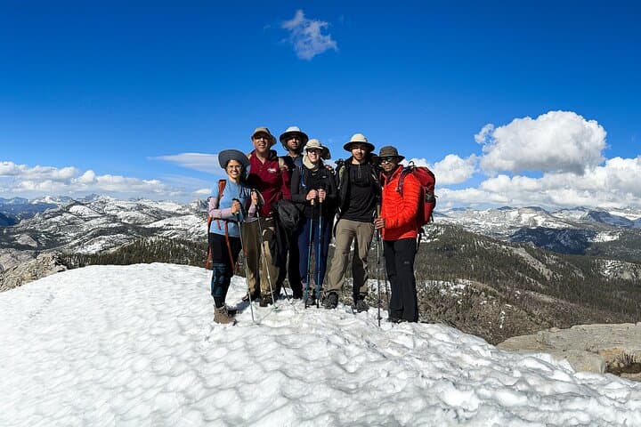 Yosemite Team-Building Adventure Hike: Full-Day Guided Challenge photo 2