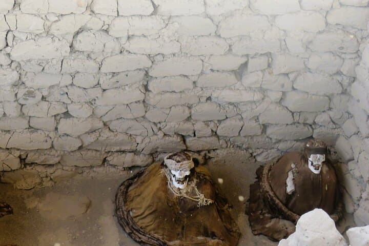 Explore Chauchilla Cemetery: Nazca Mummies and Traditional Pottery Workshop