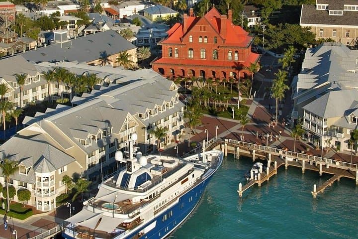 Private Key West Harbor Cruise with Licensed Captain — Six Fins Scenic Tour photo 3