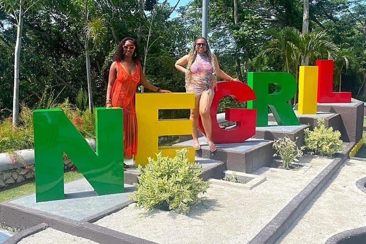 Experience the Thrills at Ricks Cafe and Negril's Seven Miles Beach photo 2