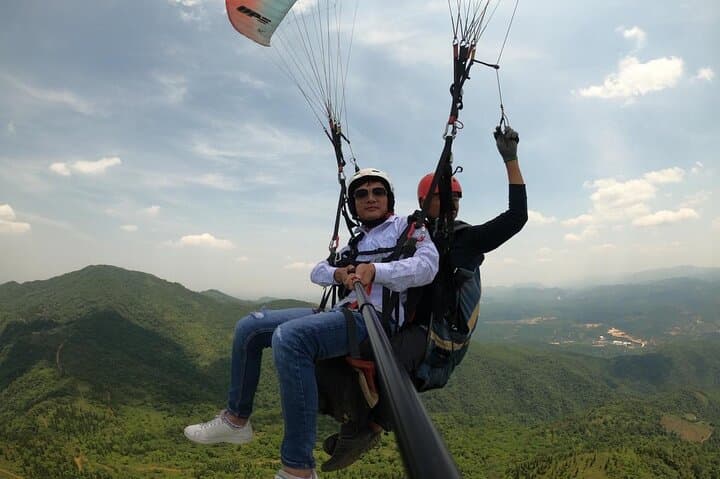 Tandem Paragliding Near Hanoi: Soar Over Vien Nam Mountain photo 5