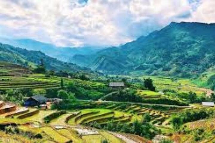 Sapa Trekking 2D1N: Cat Cat, Muong Hoa Valley & Homestay Experience photo 2