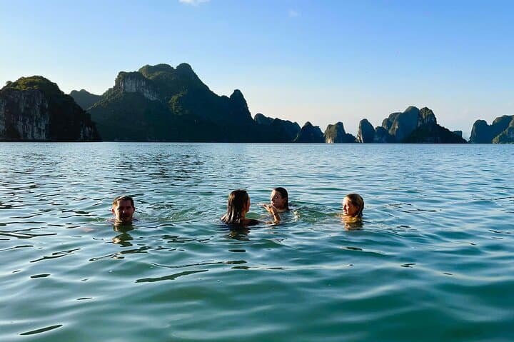 Private Canoe Tour: Hidden Gems of Halong & Lan Ha Bay (2-Hour Paddle) photo 5
