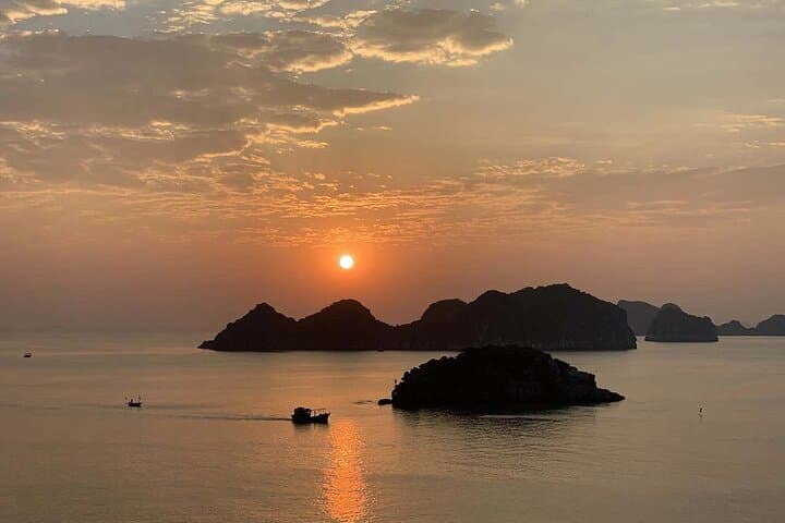 Lan Ha Bay Half-Day Sunset Cruise with Kayaking and Swimming photo 2