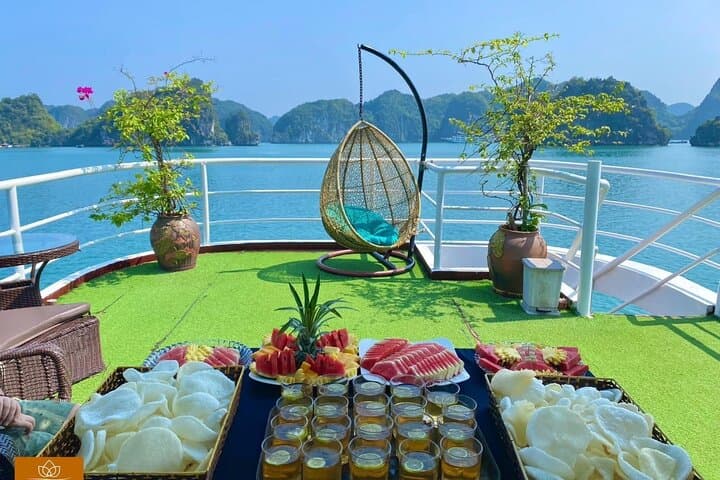 Lan Ha Bay Half-Day Sunset Cruise with Kayaking and Swimming photo 5
