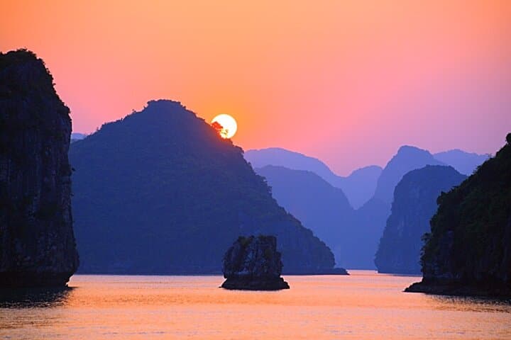Lan Ha Bay Half-Day Sunset Cruise with Kayaking and Swimming photo 6