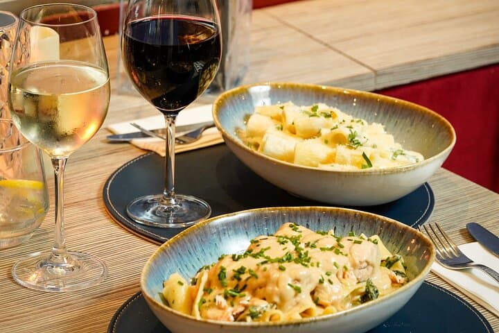 Trattoria on Seine: Italian Dinner Cruise by the Eiffel Tower photo 4