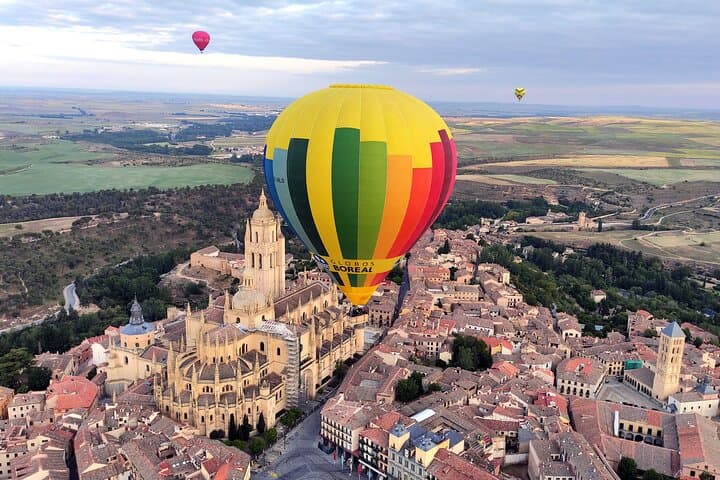 Dawn Balloon Flight Over Segovia or Toledo — Sunrise Views from Madrid photo 3