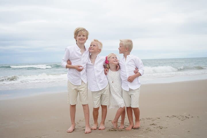 Fort Pierce Family Beach Portrait Session — Coastal Photoshoot Guide photo 4