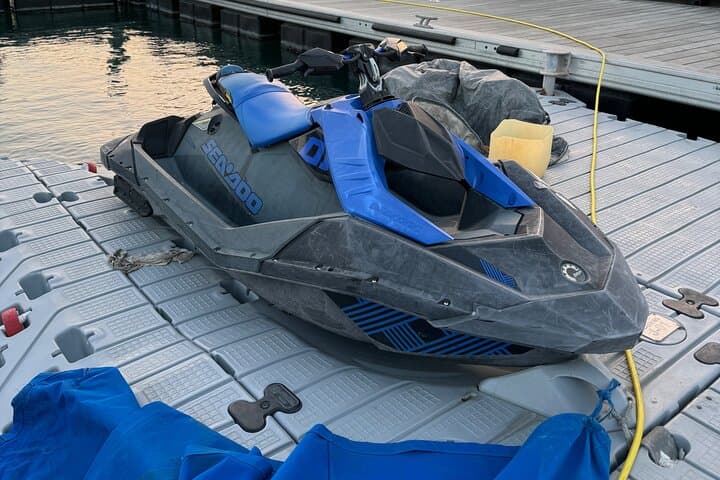 Doha Private Jetski Adventure: 1-Hour Ride on the Arabian Gulf photo 2