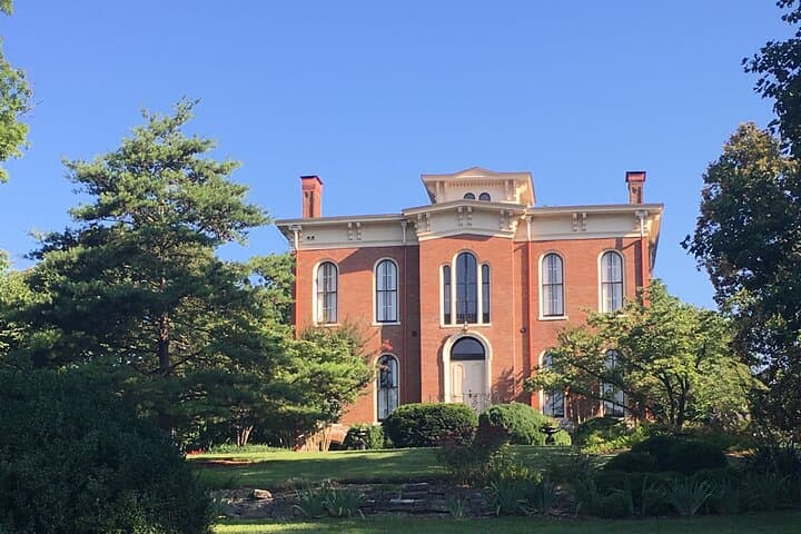 Riverview at Hobson Grove: Guided Historic Home Tour in Bowling Green