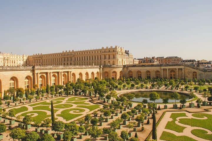 Versailles from Paris: Timed Entry & Gardens Access via RER Escort photo 4